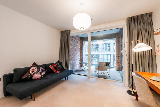 Beautiful En Suite Room in Hackney Wick Main Photo