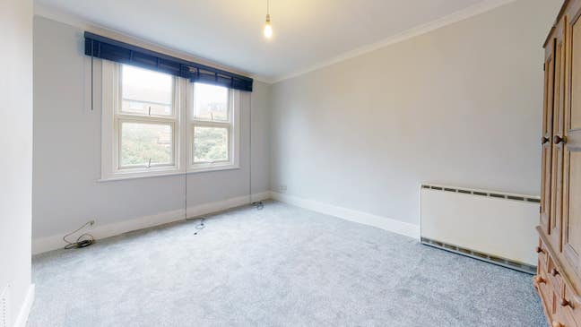 Refurbished Studio with Separate Kitchen, W3 Main Photo