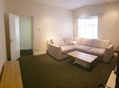 Brand New Ensuite Rms Near Russell's Hall Hospital Main Photo