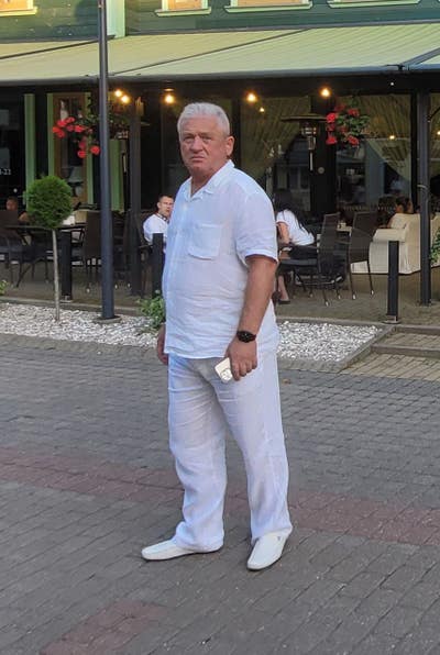 Looking for double Main Photo