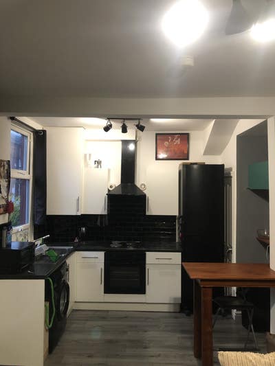 2 double room to let in Armley  Main Photo