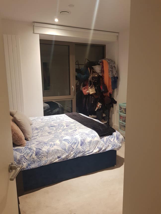Double Room available in Royal Wharf Main Photo