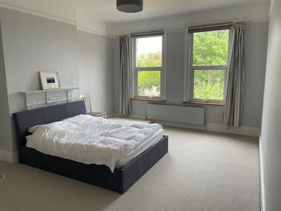 Very large room near Catford Main Photo