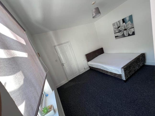 Large double room Main Photo