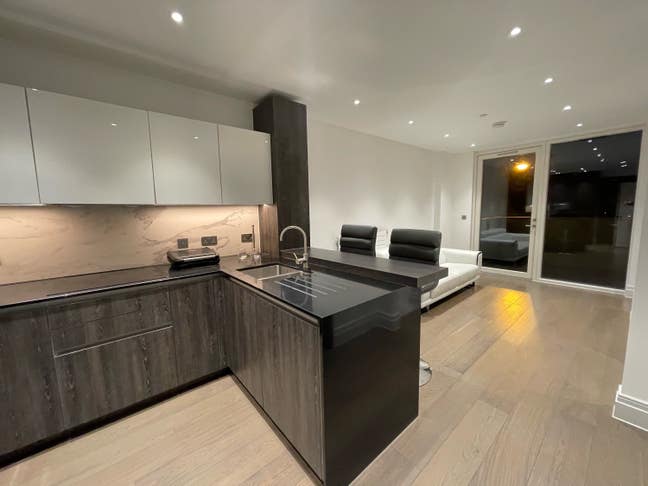 LUXURY one Bedroom Apartment  Main Photo