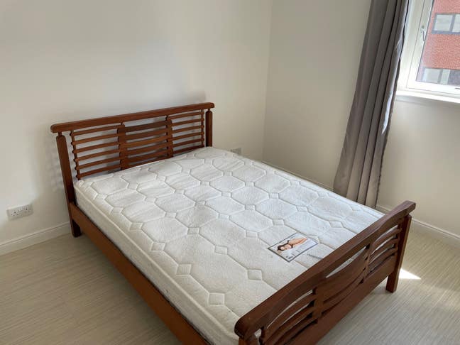 Double Bedroom City Quay Main Photo
