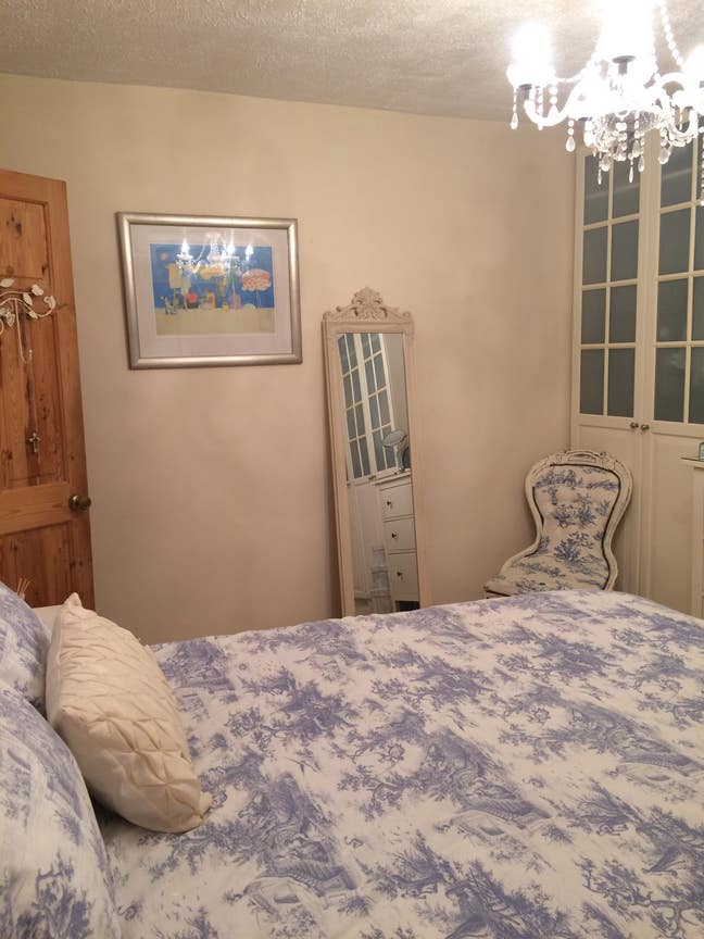 Double room available in Beautiful Home Main Photo