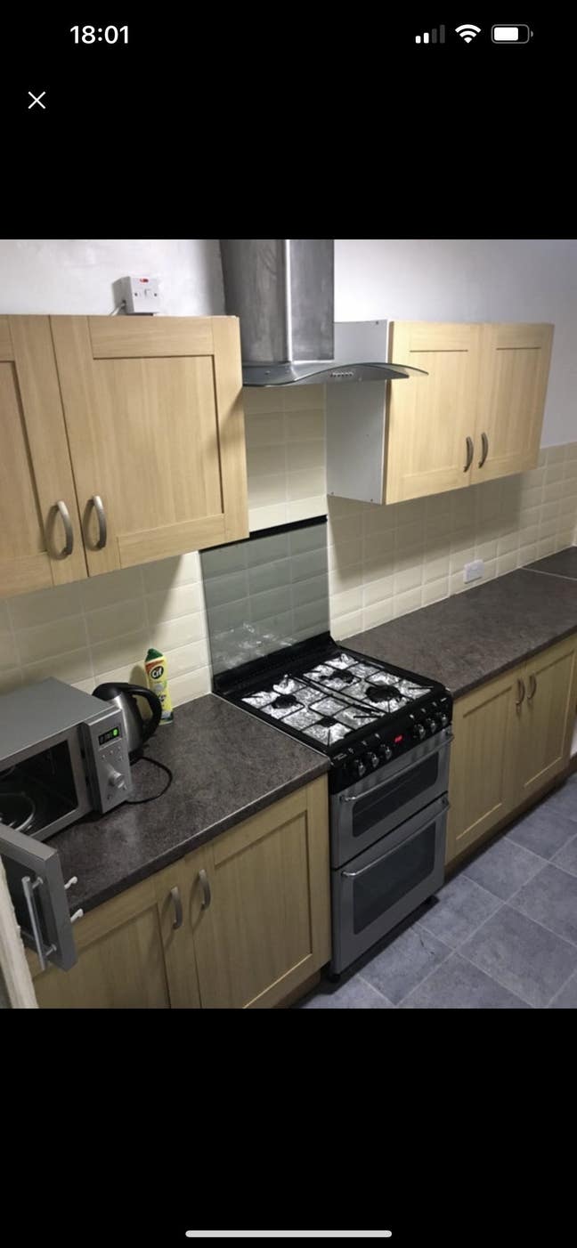 1 large bedroom inc bills and internet £475 Main Photo