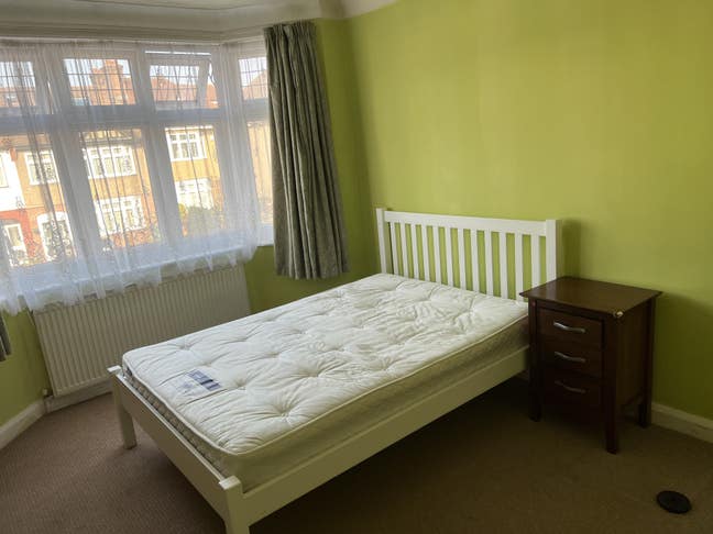 Choice. Of 3 spacious room available. Main Photo