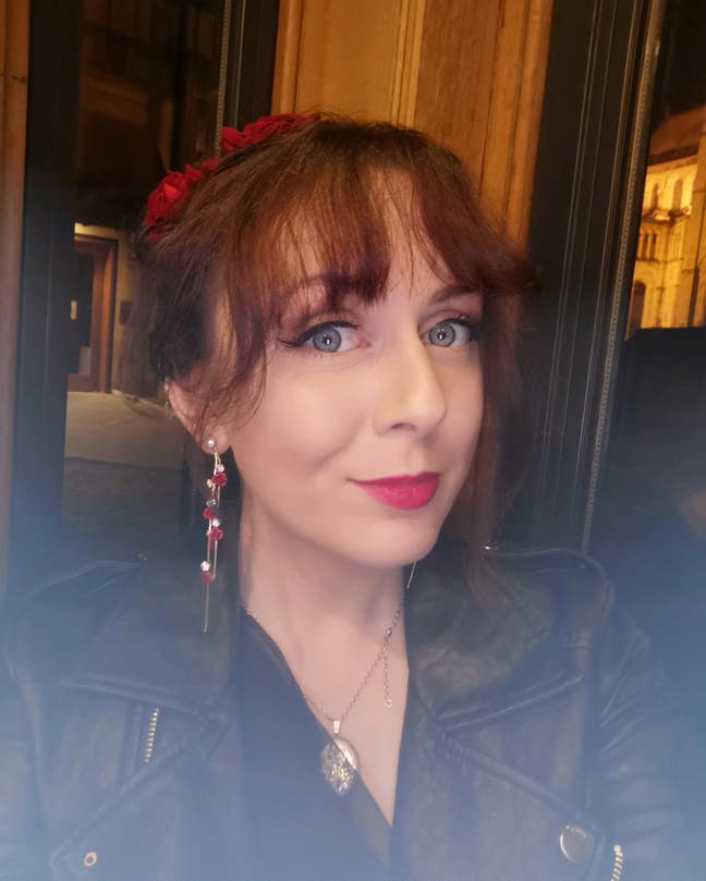 Female Professional  Main Photo