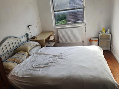New kitchen, bathroom lovely rooms  great area. Main Photo