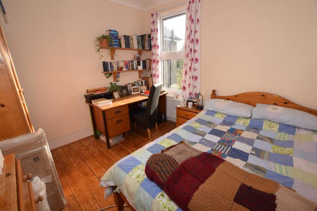 Excellent Room to rent Main Photo