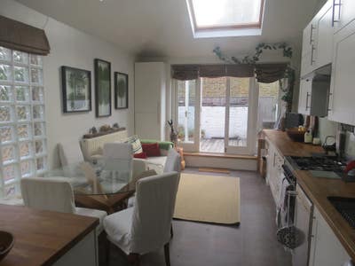 Double Room to Rent in Gorgeous  Flat in Battersea Main Photo