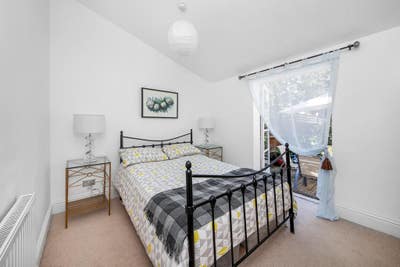 Double room with it's own SE facing garden access Main Photo