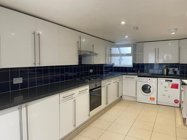 ⭐️ Ensuite Room In Friendly Fulham Share Main Photo