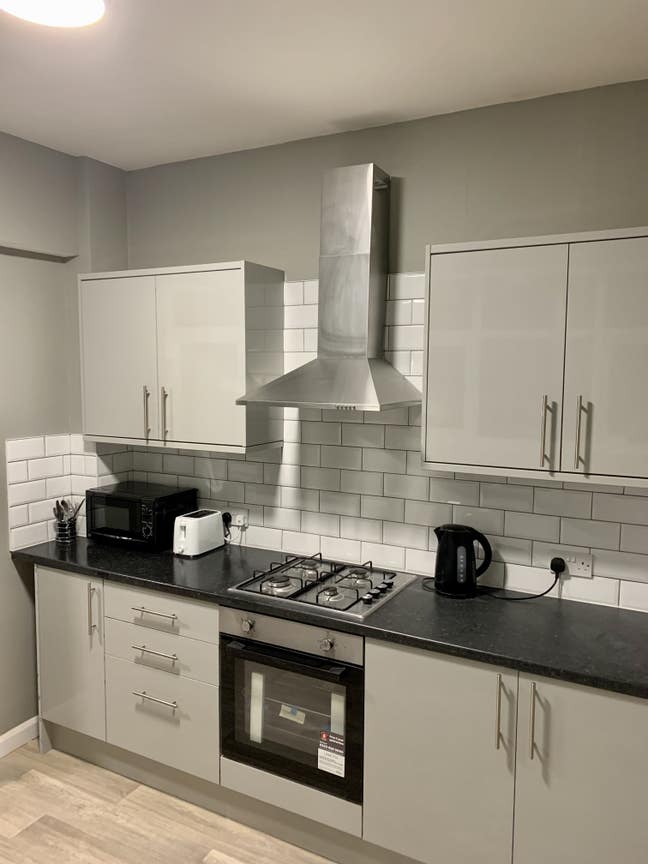 Newly renovated, Fully compliant 5 bed HMO Main Photo