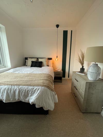 Superb Spec Double Room | 5 Mins from Town Main Photo
