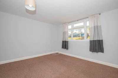 Opportunity to Rent in Redland Park Main Photo