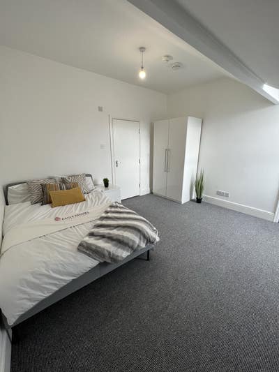 🦅Large ensuite room/NN1/&pound;725🦅 Main Photo