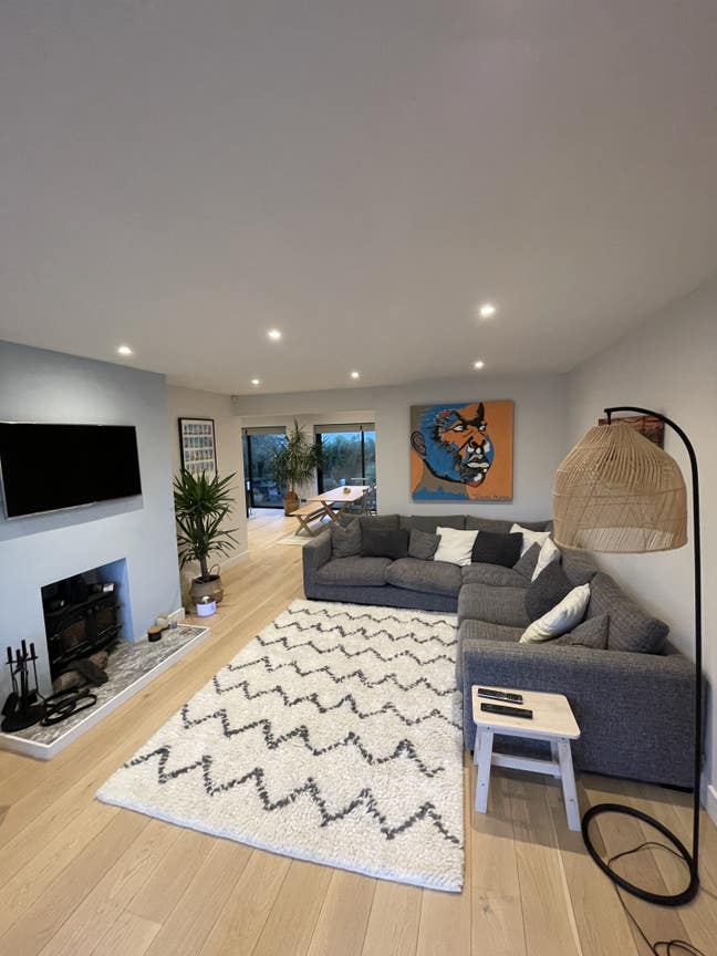 Fantastic double in large modern house Main Photo