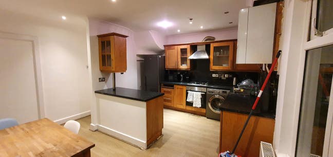 Double room to rent in Wembley  Main Photo