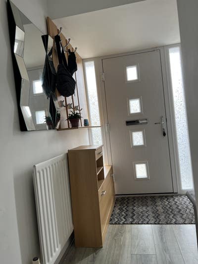 Room Everything Include  Main Photo