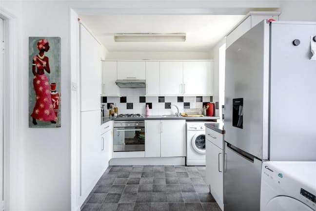 Large double room in a quiet house Main Photo