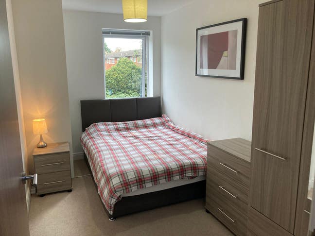 Furnished Double bedroom with Parking space!  Main Photo