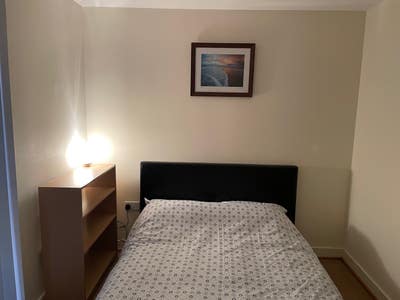 Large double room close to main train station   Main Photo