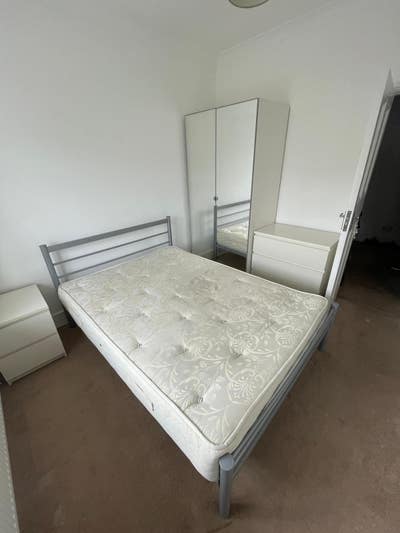 Lovely Double Room in flat share in leafy N3 Main Photo