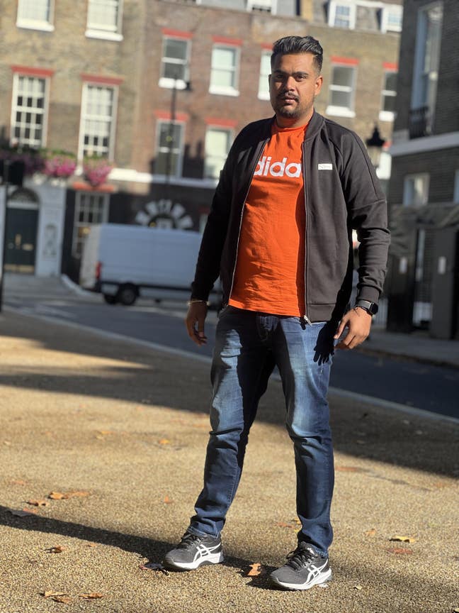 Room needed by professional couple Main Photo