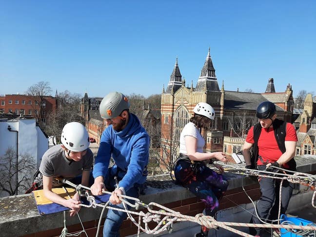 Looking for a short-term let for work :) Main Photo