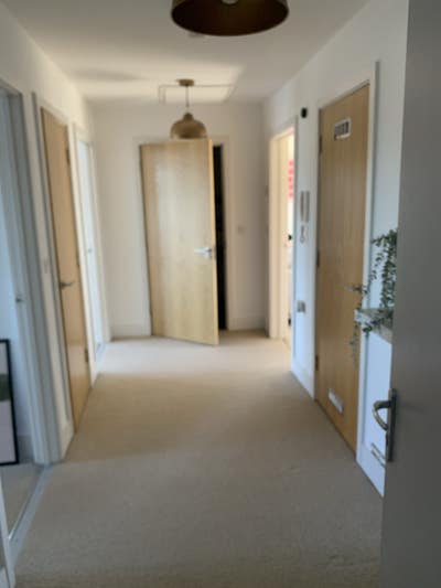 Double room - Horley train station Main Photo