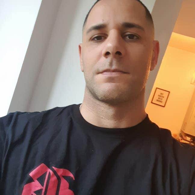Work from Home Professional seeking Room or flat Main Photo
