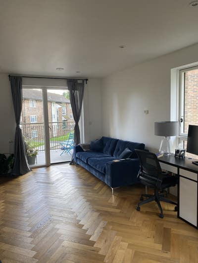 Bright spacious double room with bathroom Main Photo