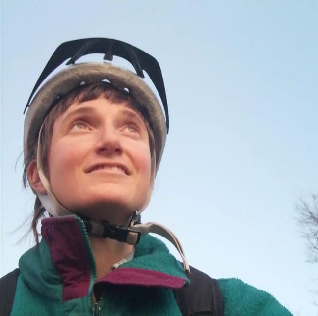 creative female enby -- seeking room (updated!) Main Photo