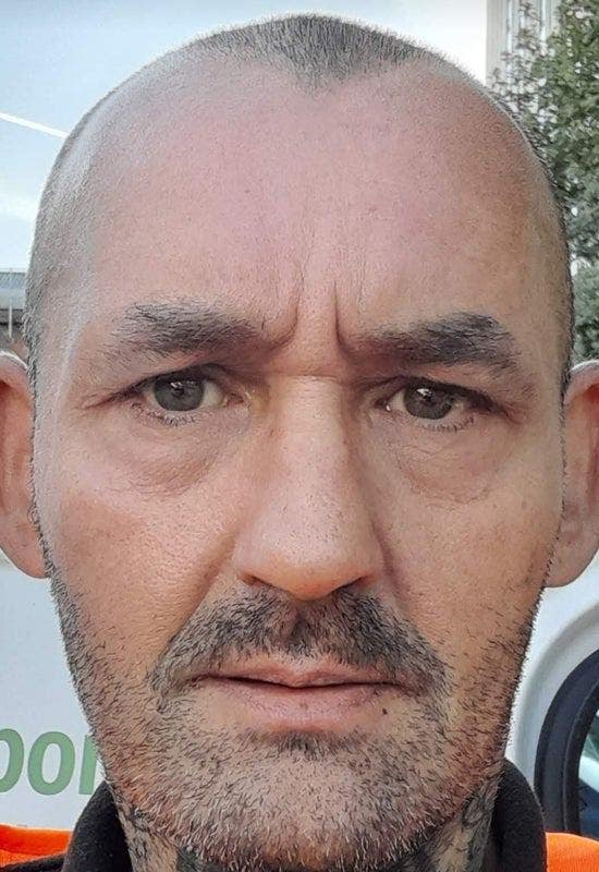 Looking for a room to rent or house share Main Photo