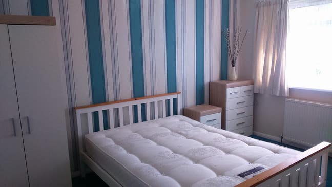 Nice Double Bedroom Including All Bills  Main Photo