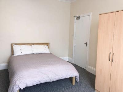 Large Double Room Available in Bournemouth Main Photo