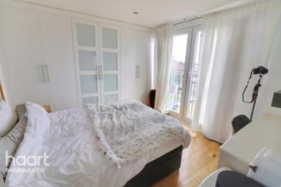 Large double room available Main Photo