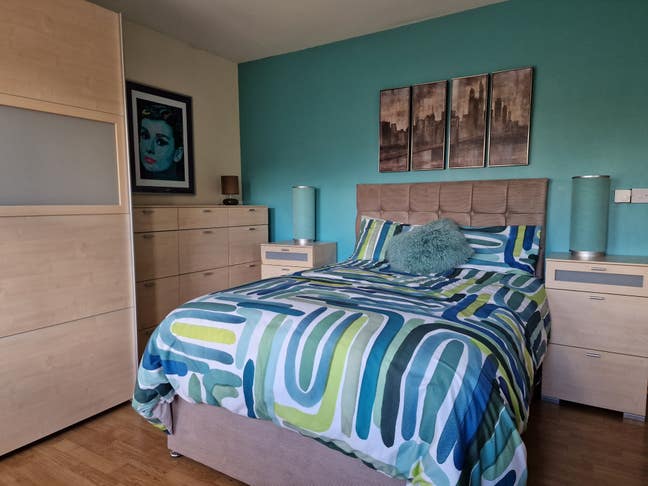 Large Double Room to Let Main Photo