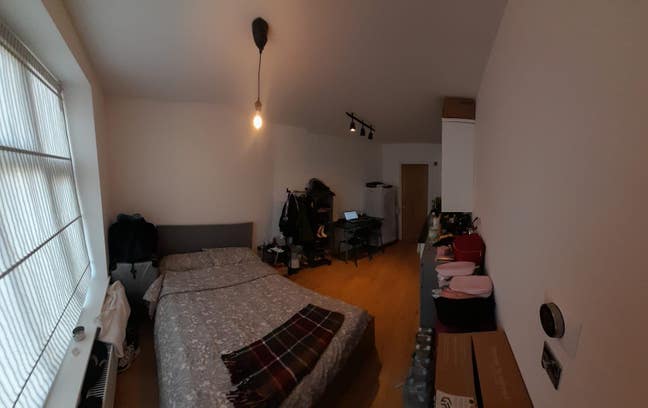 Lovely Studio Flat 8min from Morden Station  Main Photo