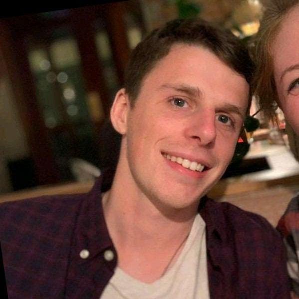 Male robotic engineer seeking room Main Photo