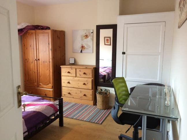 Large Double Room for Rent in Windsor, Berkshire.  Main Photo