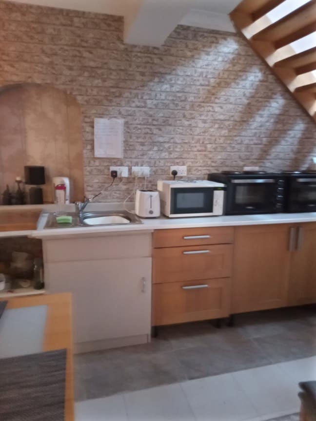 Single Ensuite Room Available &pound;50 Deposit Main Photo