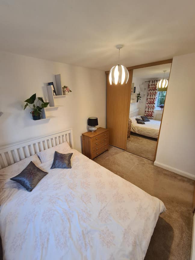 Furnished double room in Witney  Main Photo