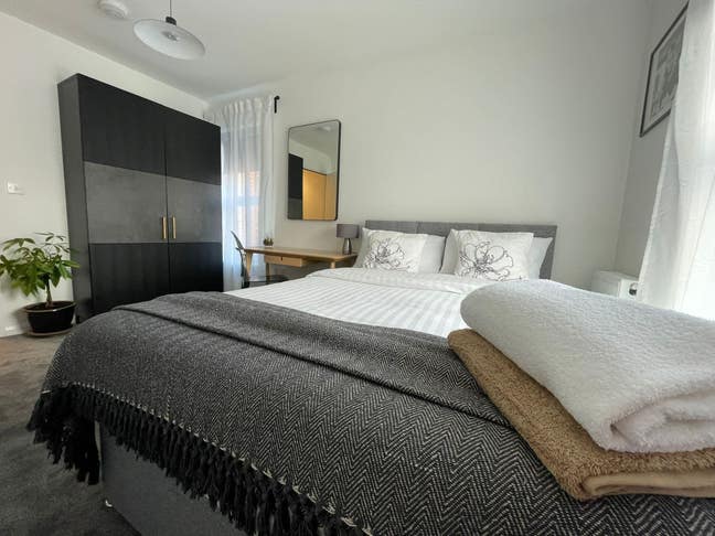 Large double room near Ipswich Hospital/Marina Main Photo