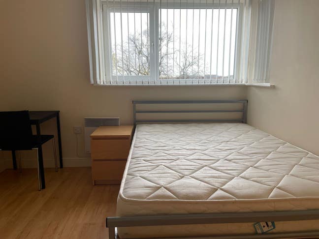 Spacious Double room in prime location Main Photo