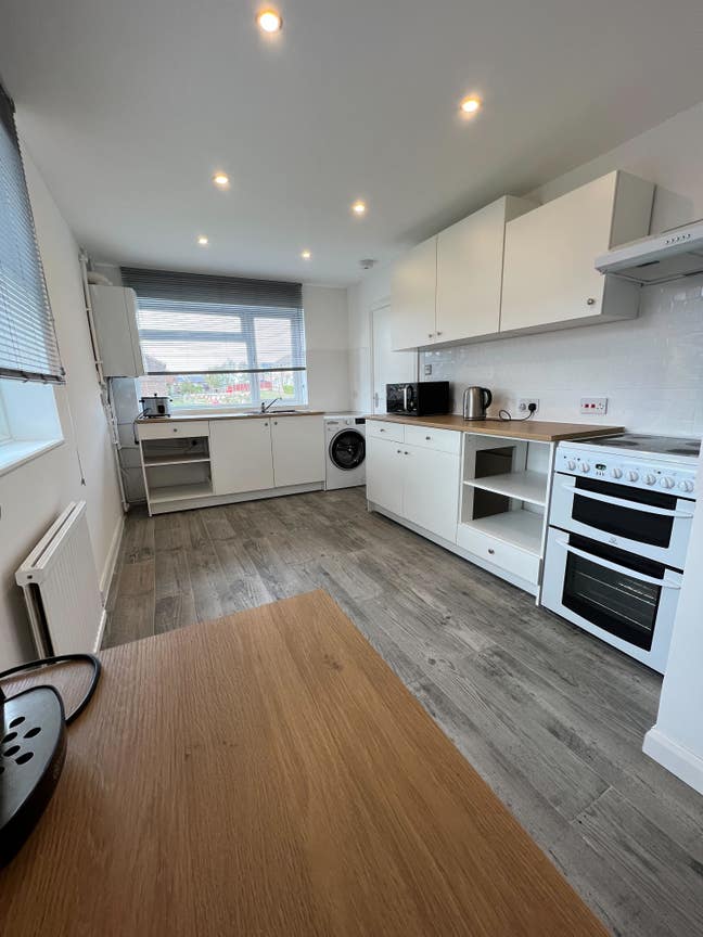 Double Room | Close to Uni | Newly refurbed Main Photo