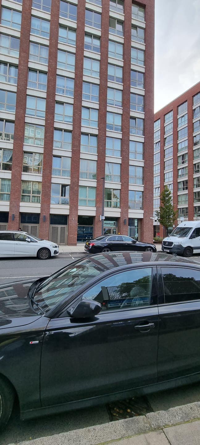 Double Room, FEMALE, Poplar /  Canary Wharf Main Photo
